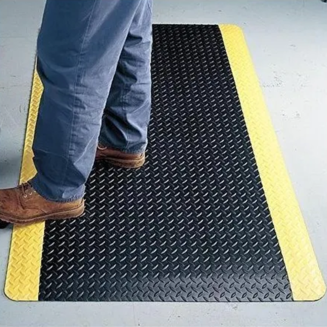 Heavy-Duty PVC Fatigue Matt for Industrial Use